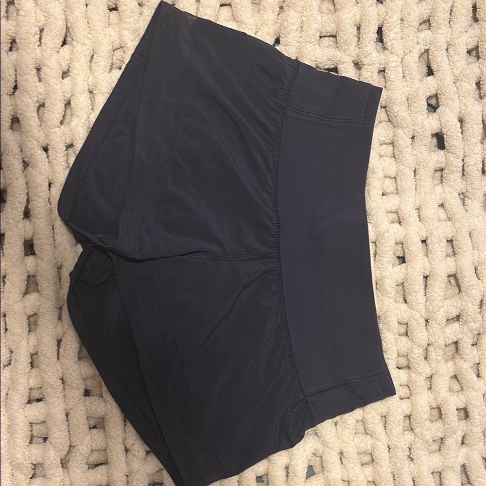 Great condition!
Navy Blue Vintage High-Rise Hotty Hot Shorts Mesh sides 2.5”